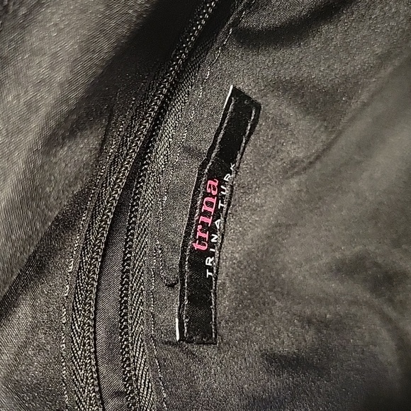 Trina Turk Black Multi-Color Floral Crossbody Purse - Picture 7 of 15